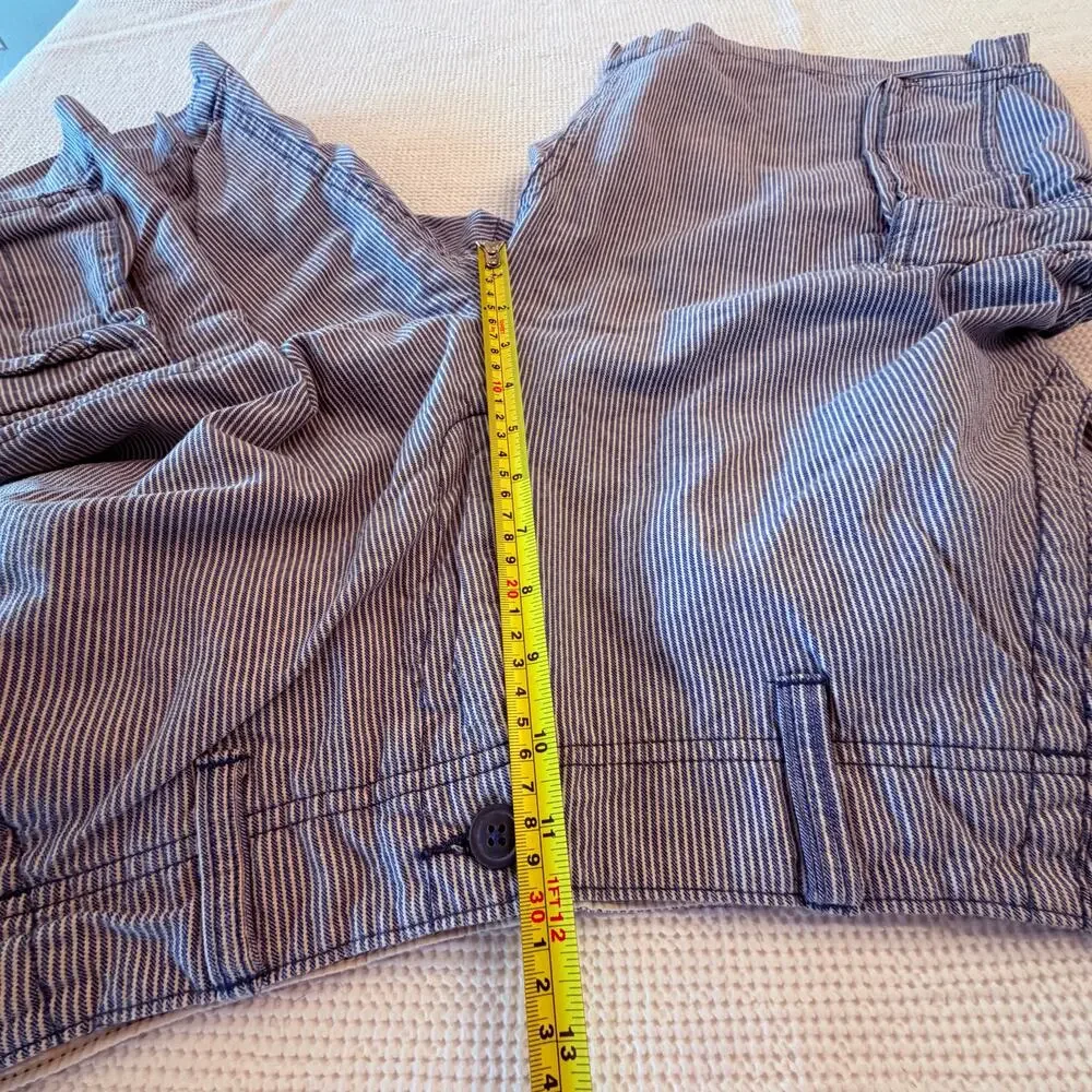 Old Navy blue and white Mini  Stripe 100% Cotton Cargo shorts 34